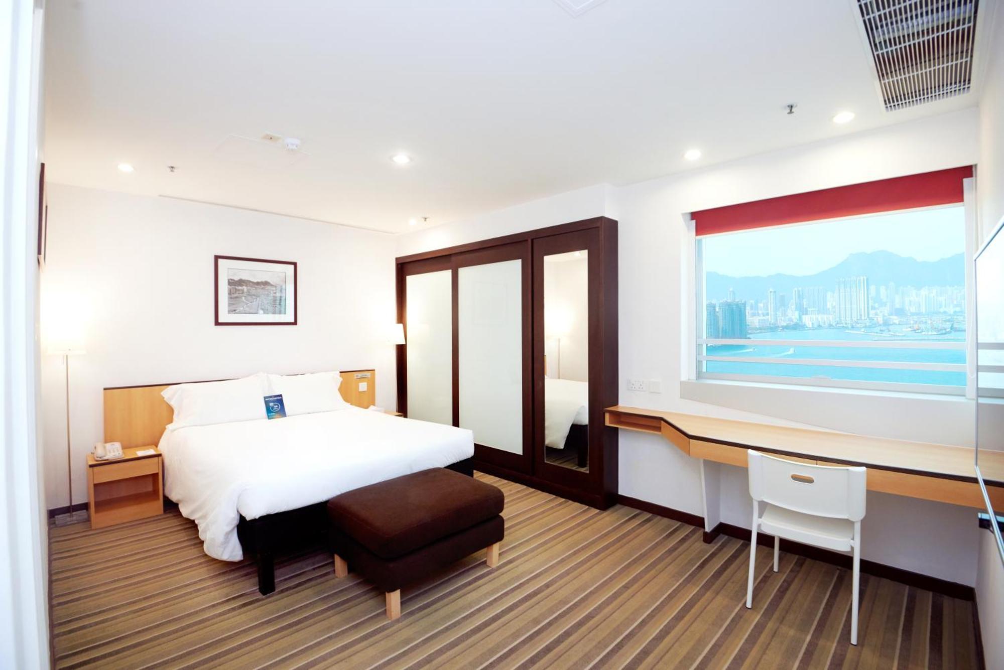 Ibis North Point Гонконг
