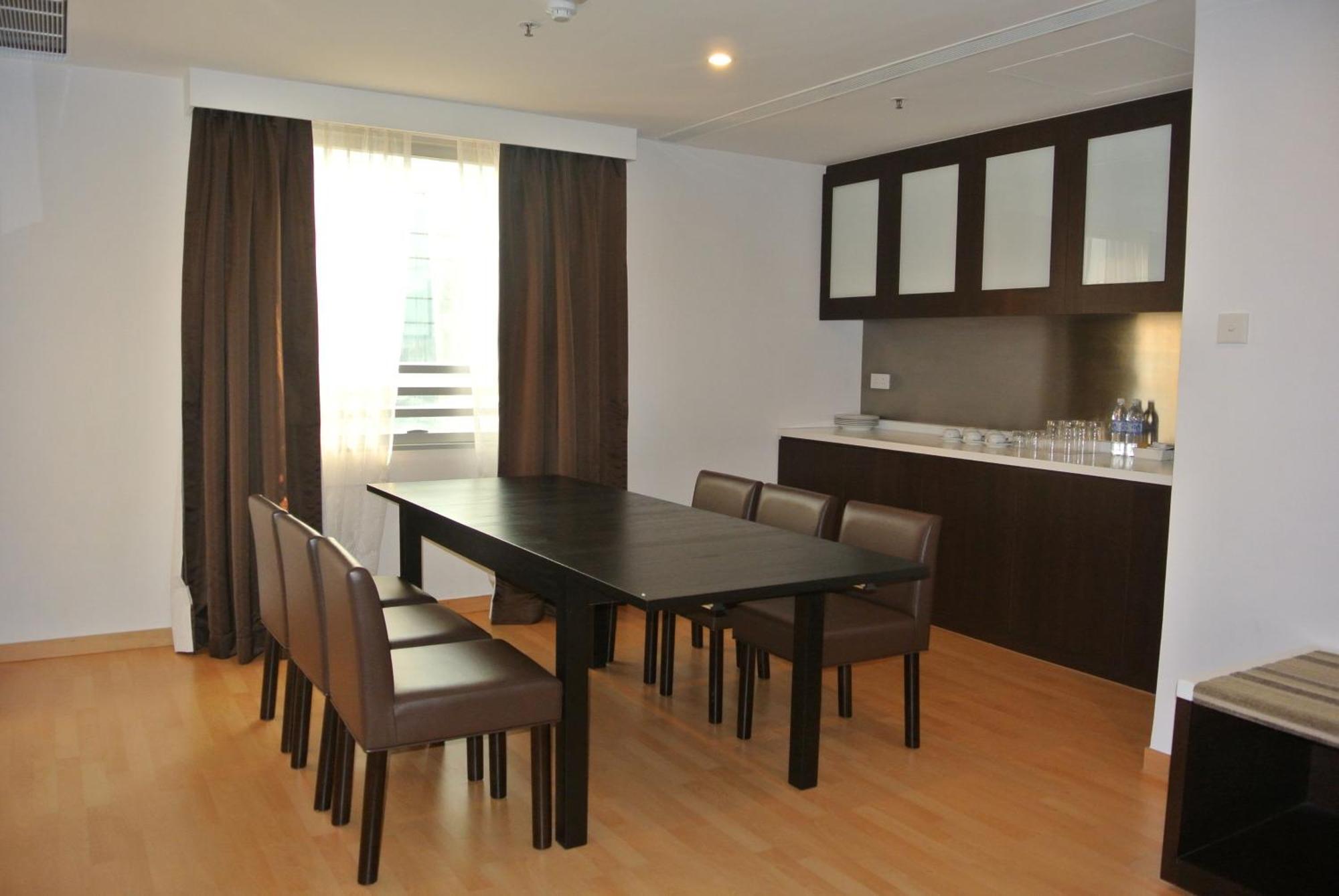 Отель Ibis North Point 3*
