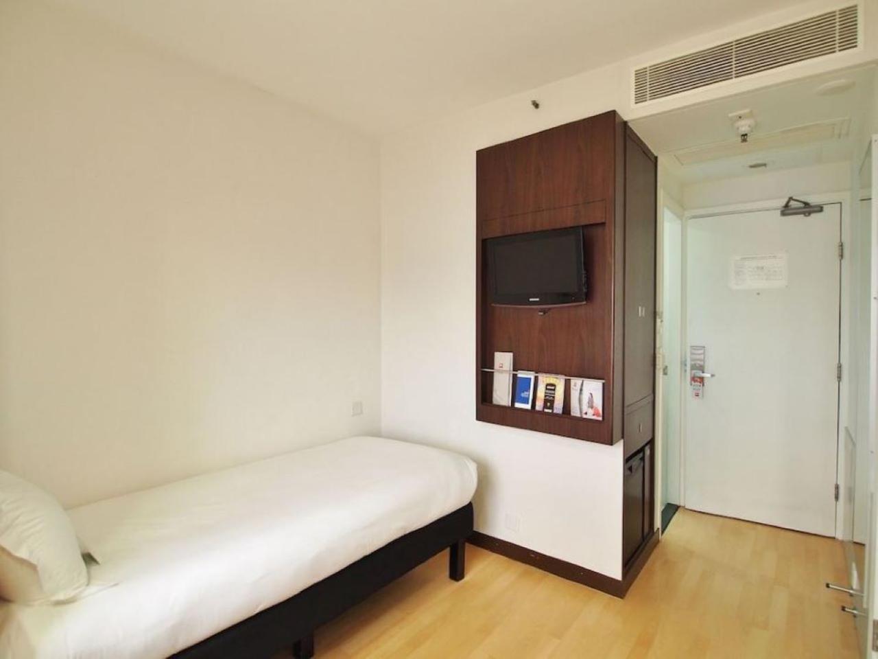 Ibis North Point 3*